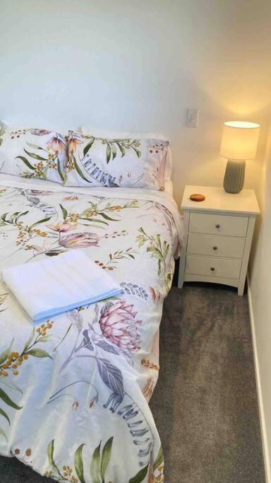 Cheerful 2 Bedroom Townhouse In Addington! Christchurch Exterior photo